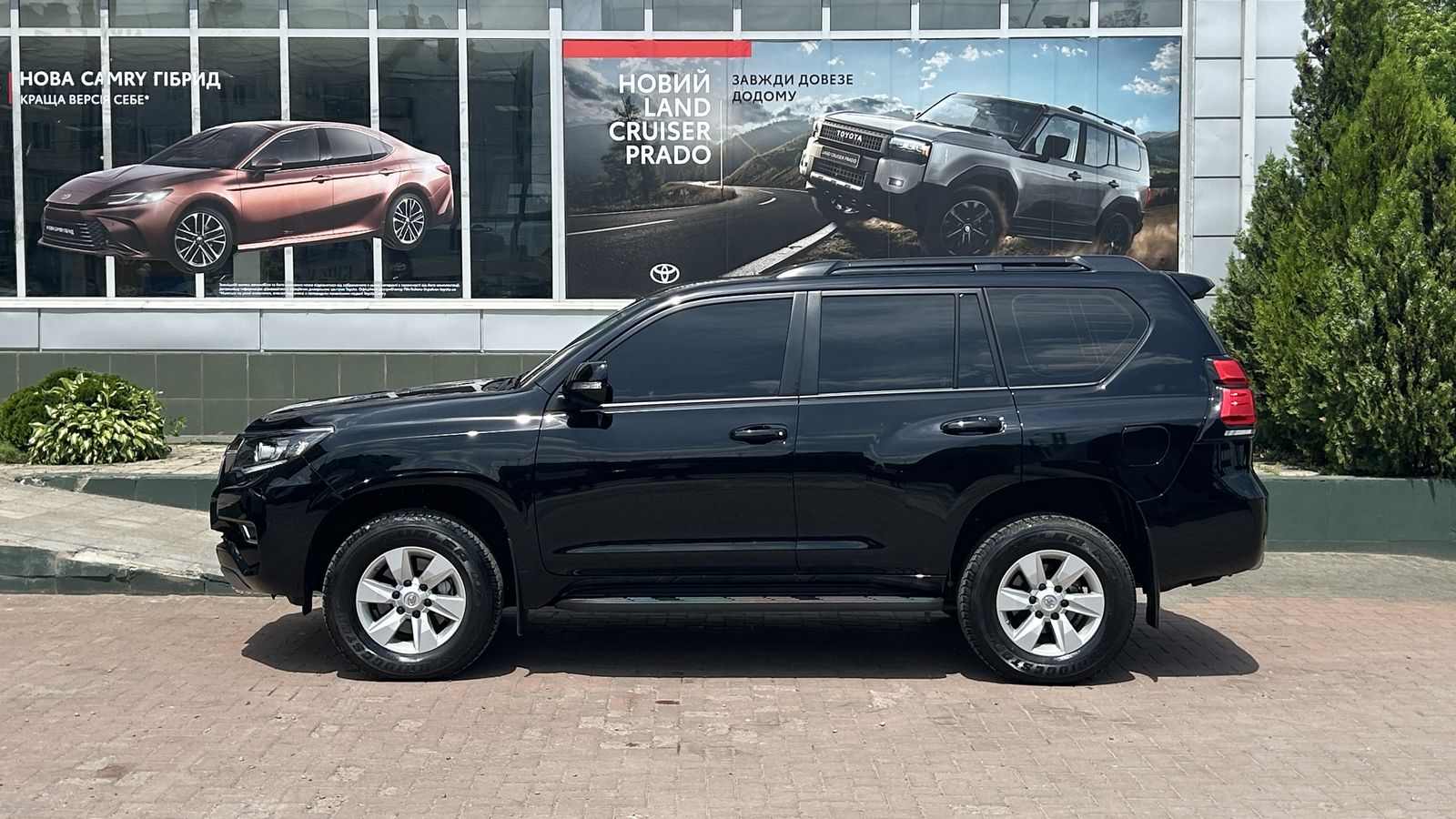 Toyota LAND CRUISER PRADO 2023 року з пробігом 19237 км, Універсал, Тойота Центр Чернівці "Олімп-Моторс", м.Чернівці - 2400000 ГРН | Фото № 3