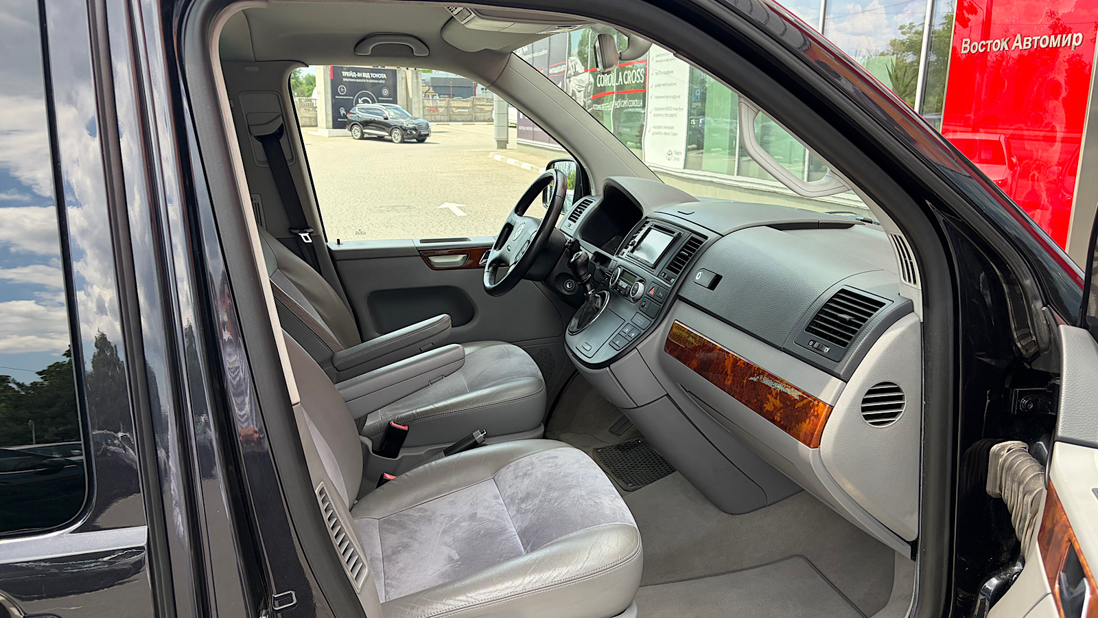 Інші авто VOLKSWAGEN Multivan 2008 року, Універсал, Тойота Центр Запоріжжя "Восток Автомир", м.Запоріжжя | Фото № 6 Інші авто VOLKSWAGEN Multivan 2008 року з пробігом 121000 км, Універсал, Тойота Центр Запоріжжя "Восток Автомир", м.Запоріжжя - 642350 ГРН | Фото № 6