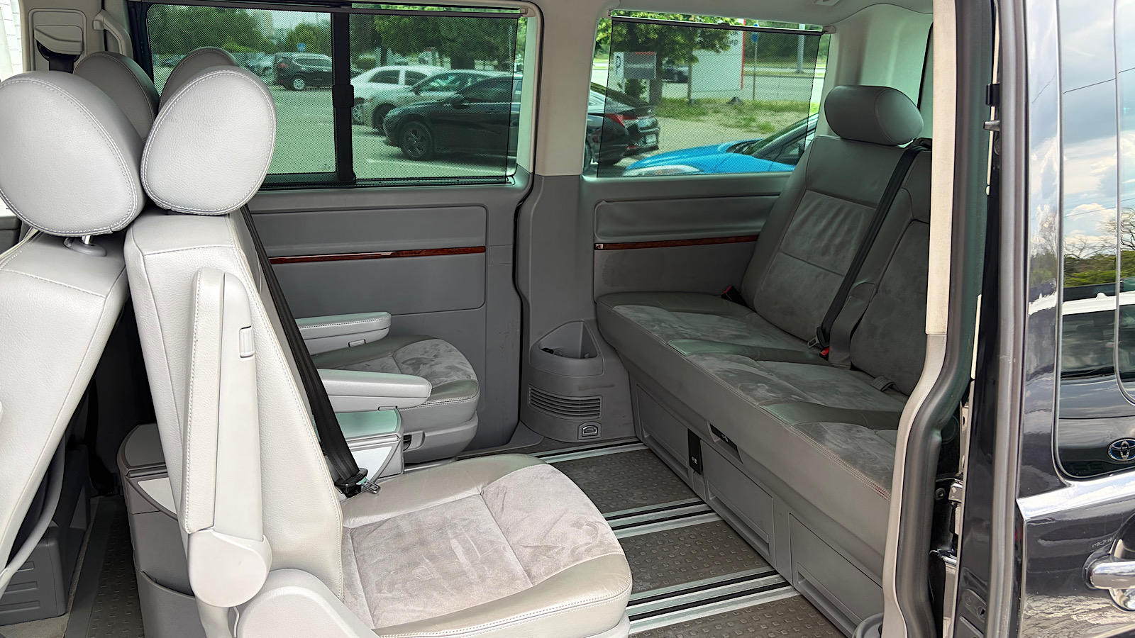 Інші авто VOLKSWAGEN Multivan 2008 року, Універсал, Тойота Центр Запоріжжя "Восток Автомир", м.Запоріжжя | Фото № 11 Інші авто VOLKSWAGEN Multivan 2008 року з пробігом 121000 км, Універсал, Тойота Центр Запоріжжя "Восток Автомир", м.Запоріжжя - 642350 ГРН | Фото № 11