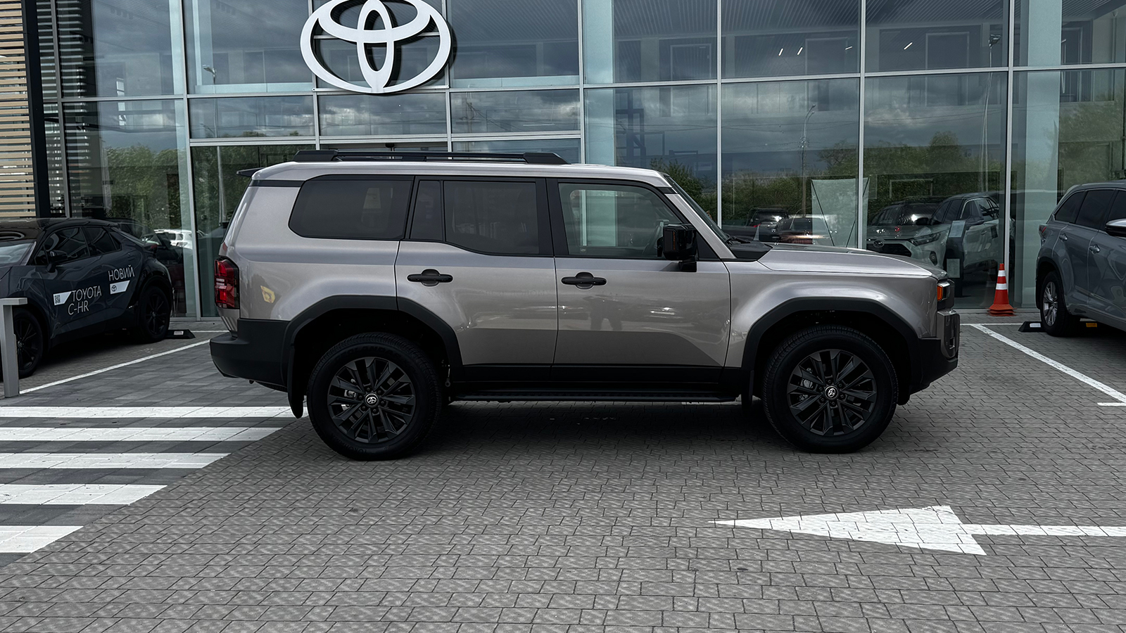 Toyota LAND CRUISER PRADO 2024 року з пробігом 4473 км, Універсал, Тойота Центр Рівне "Агат Авто", м.Рівне - 3049800 ГРН | Фото № 17
