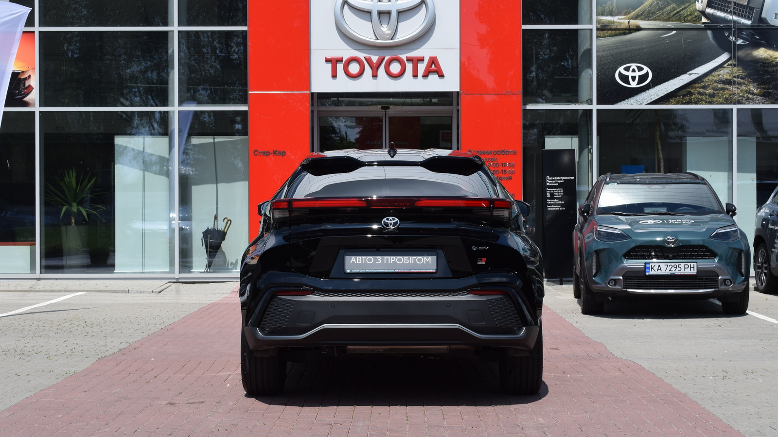 Toyota C-HR 2025 року, Хетчбек, Тойота Центр Житомир "Стар - Кар", м.Житомир | Фото № 4 Toyota C-HR 2025 року з пробігом 998 км, Хетчбек, Тойота Центр Житомир "Стар - Кар", м.Житомир - 1740990 ГРН | Фото № 4