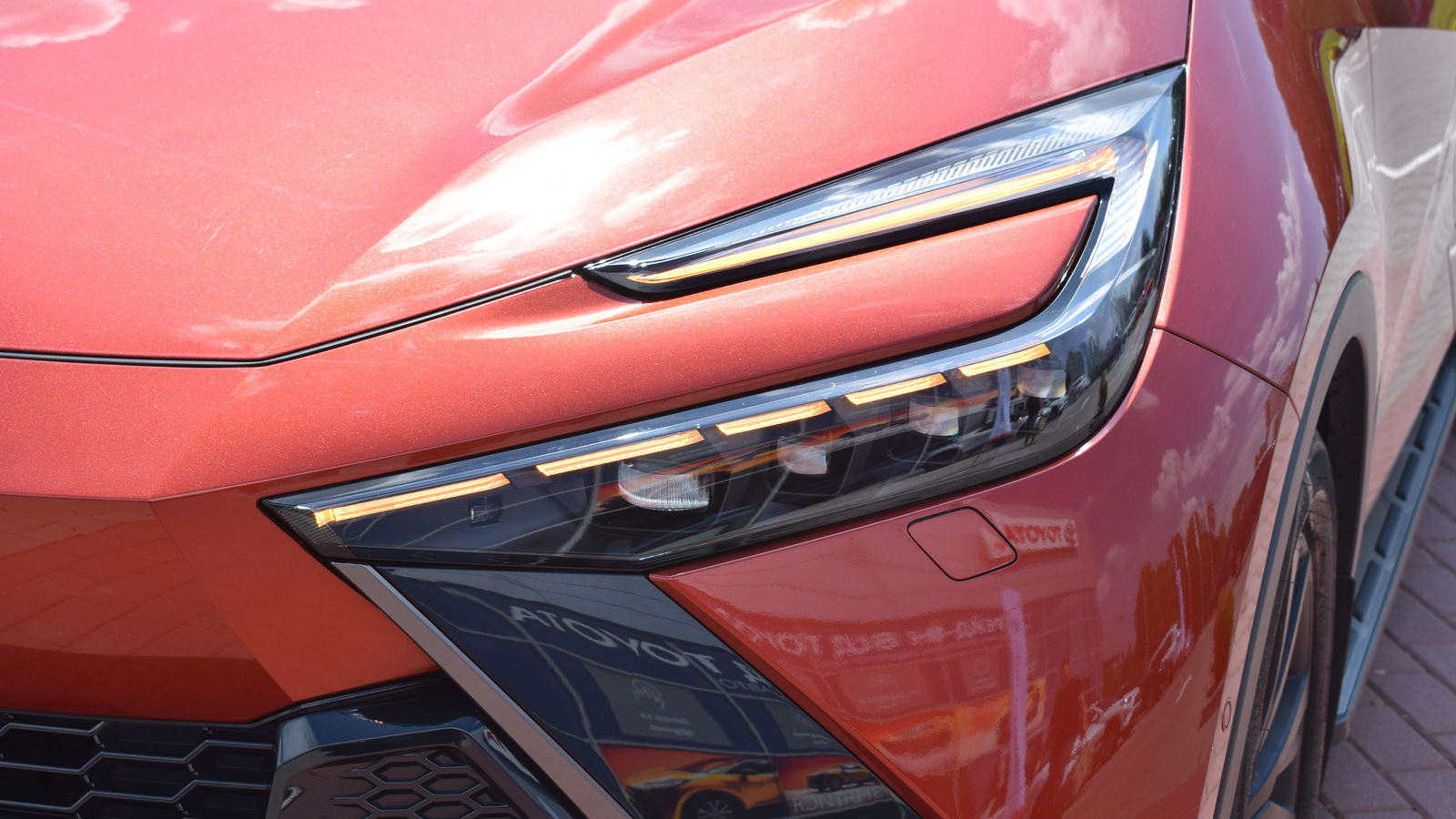 Toyota C-HR 2025 року, Хетчбек, Тойота Центр Житомир "Стар - Кар", м.Житомир | Фото № 28 Toyota C-HR 2025 року з пробігом 998 км, Хетчбек, Тойота Центр Житомир "Стар - Кар", м.Житомир - 1740990 ГРН | Фото № 28
