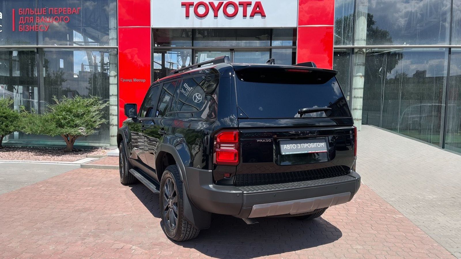 Toyota LAND CRUISER PRADO 2025 року, Універсал, Тойота Центр Хмельницький "Гранд Мотор", м.Хмельницький | Фото № 2 Toyota LAND CRUISER PRADO 2025 року з пробігом 436 км, Універсал, Тойота Центр Хмельницький "Гранд Мотор", м.Хмельницький - 3345800 ГРН | Фото № 2