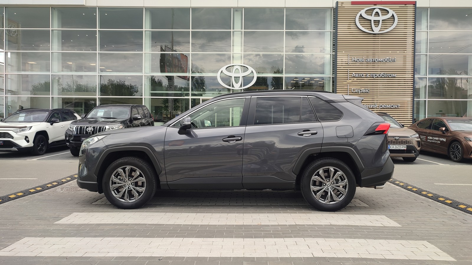 Toyota RAV4 2024 року з пробігом 37886 км, Універсал, Тойота Центр Київ "ВіДі Автострада", м.Київ - 2085000 ГРН | Фото № 3