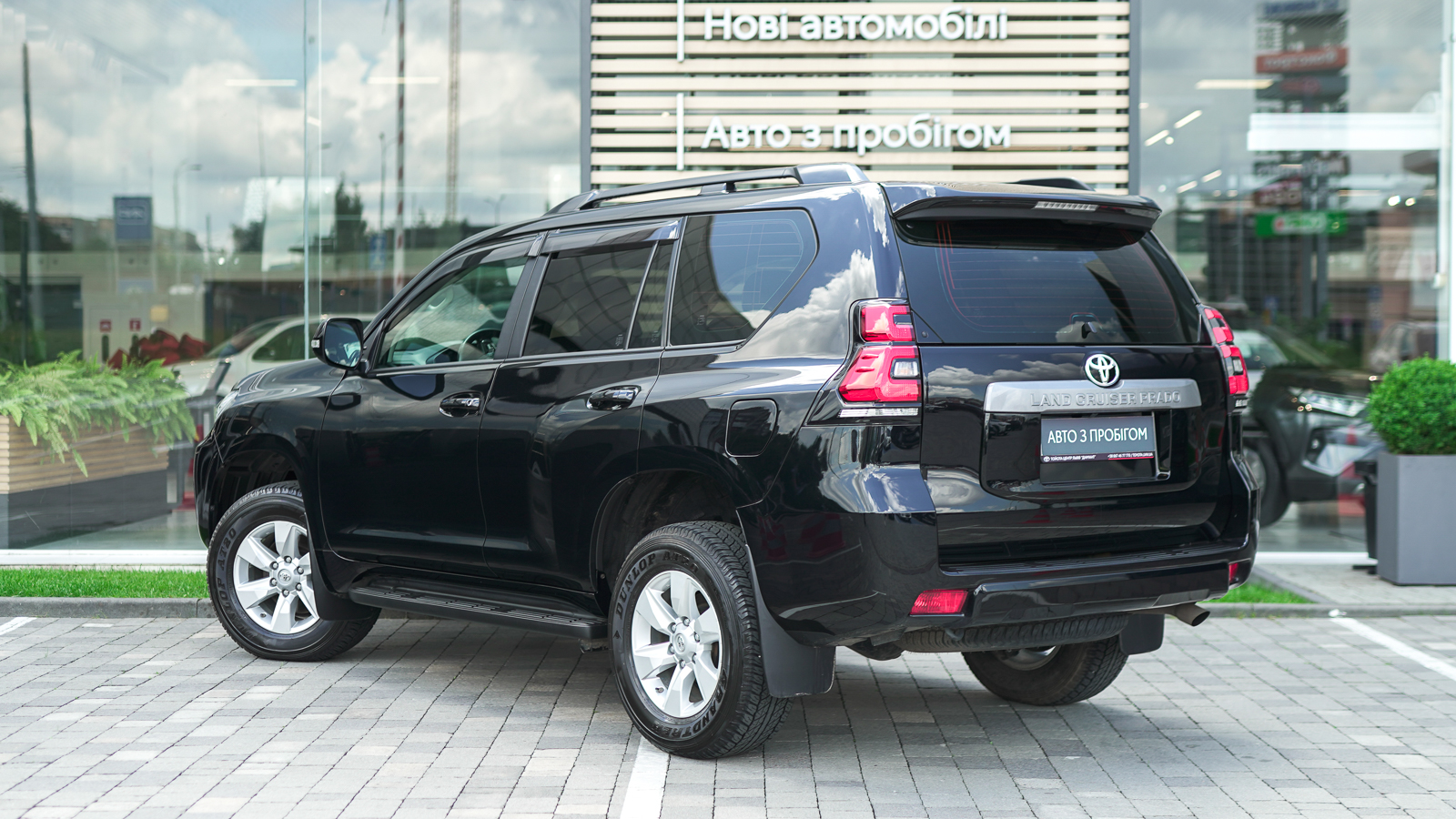 Toyota LAND CRUISER PRADO 2023 року, Універсал, Тойота Центр Львів "Діамант", м.Львів | Фото № 2 Toyota LAND CRUISER PRADO 2023 року з пробігом 32191 км, Універсал, Тойота Центр Львів "Діамант", м.Львів - 2187350 ГРН | Фото № 2