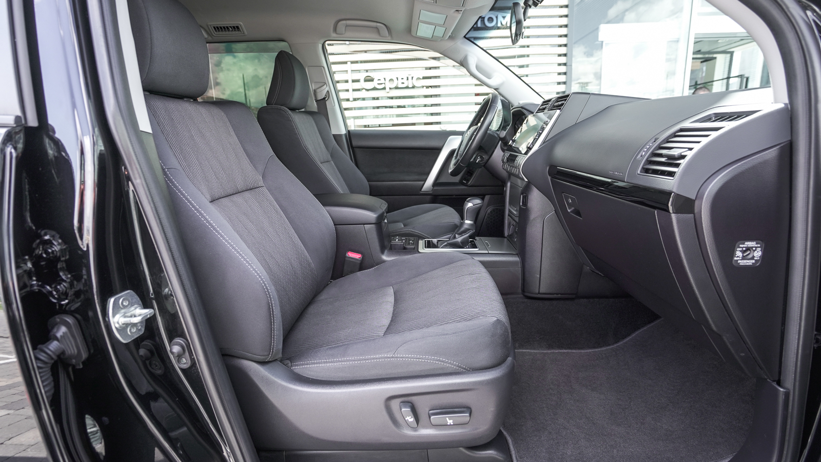 Toyota LAND CRUISER PRADO 2023 року, Універсал, Тойота Центр Львів "Діамант", м.Львів | Фото № 6 Toyota LAND CRUISER PRADO 2023 року з пробігом 32191 км, Універсал, Тойота Центр Львів "Діамант", м.Львів - 2187350 ГРН | Фото № 6