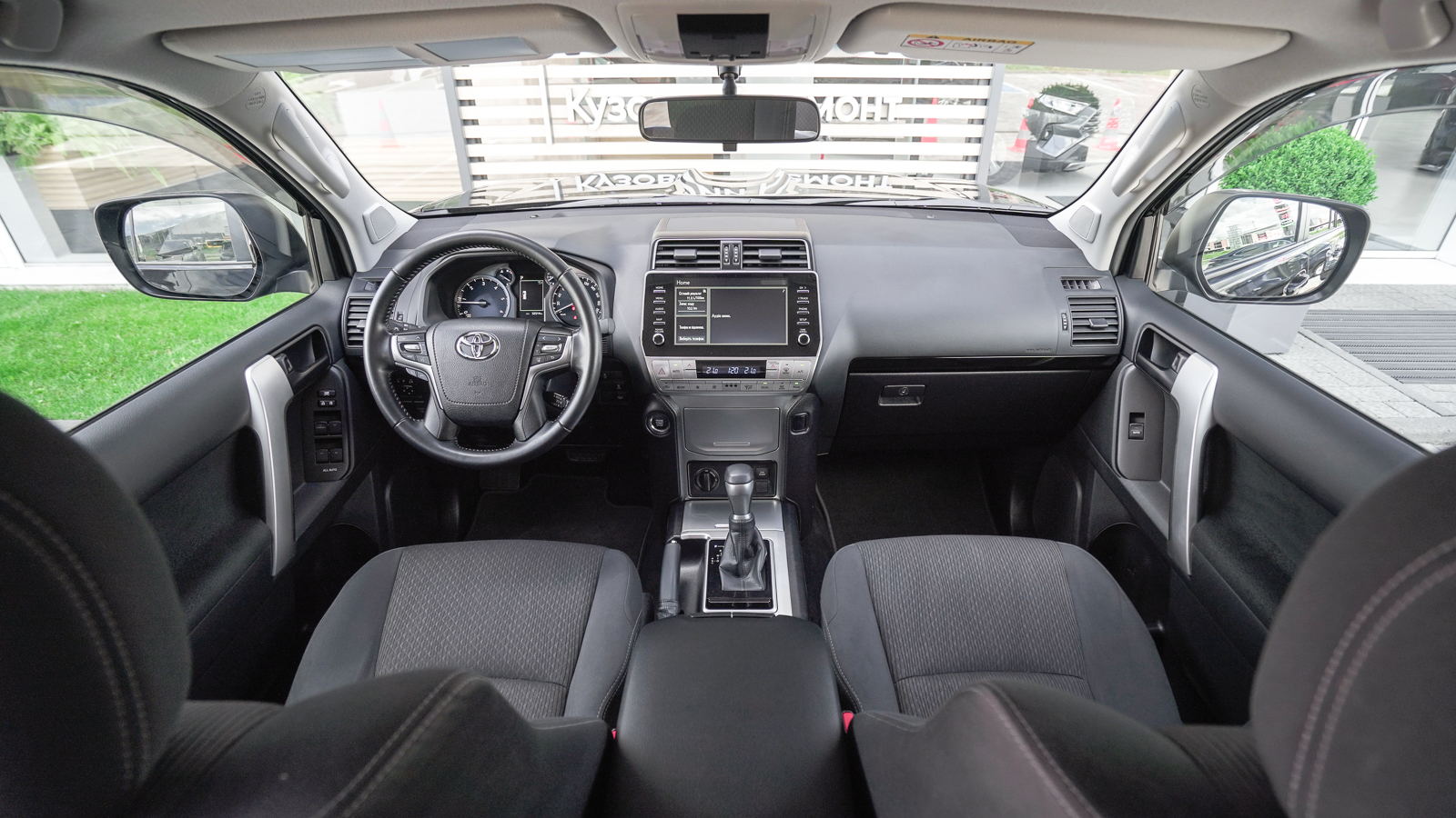 Toyota LAND CRUISER PRADO 2023 року, Універсал, Тойота Центр Львів "Діамант", м.Львів | Фото № 8 Toyota LAND CRUISER PRADO 2023 року з пробігом 32191 км, Універсал, Тойота Центр Львів "Діамант", м.Львів - 2187350 ГРН | Фото № 8
