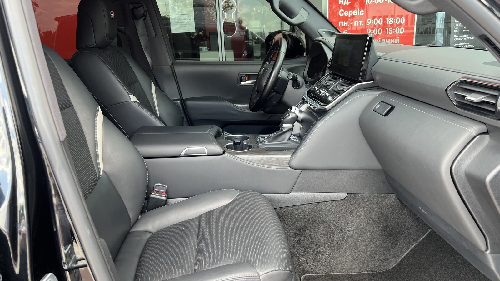 Toyota LAND CRUISER 200 2022 року, Універсал, Тойота Центр Вінниця "Преміум Мотор", м.Вінниця | Фото № 6 Toyota LAND CRUISER 200 2022 року з пробігом 139080 км, Універсал, Тойота Центр Вінниця "Преміум Мотор", м.Вінниця - 3040000 ГРН | Фото № 6