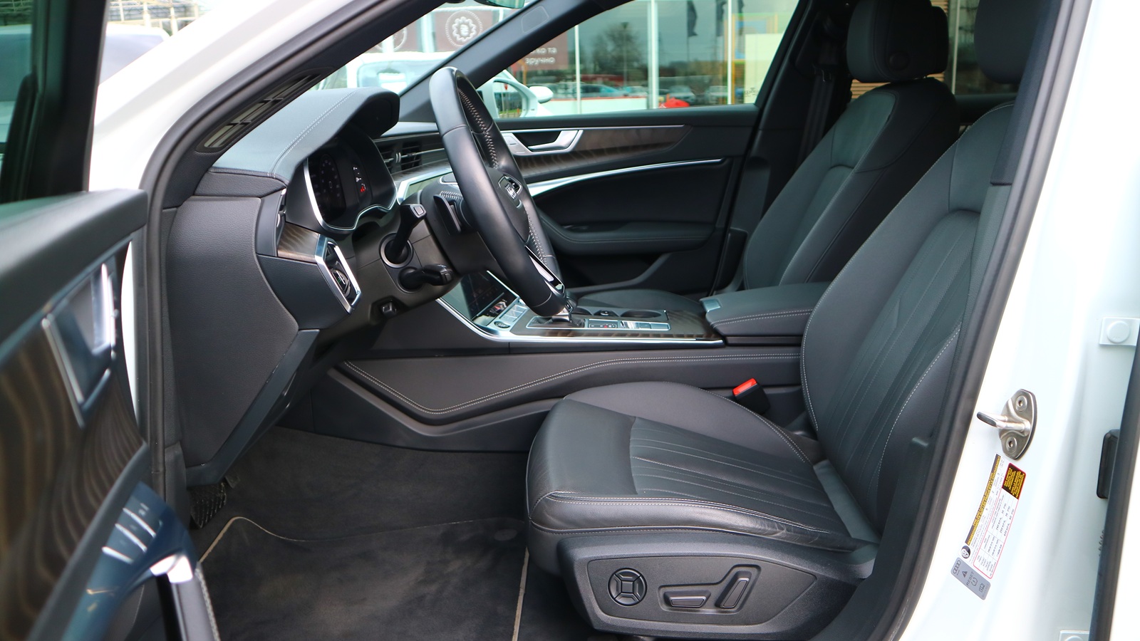 Інші авто AUDI A6 2020 року, Седан, Тойота Центр Київ "Автосаміт Укравто Столичне", м.Київ | Фото № 13 Інші авто AUDI A6 2020 року з пробігом 51670 км, Седан, Тойота Центр Київ "Автосаміт Укравто Столичне", м.Київ - 1823000 ГРН | Фото № 13