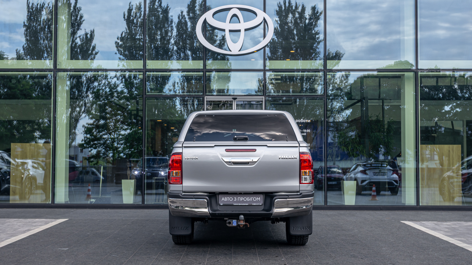 Toyota HILUX 2022 року, Пікап, Тойота Центр Дніпро "Алмаз Мотор" на Запорізькому шосе, м.Дніпро | Фото № 4 Toyota HILUX 2022 року з пробігом 28240 км, Пікап, Тойота Центр Дніпро "Алмаз Мотор" на Запорізькому шосе, м.Дніпро - 2160000 ГРН | Фото № 4