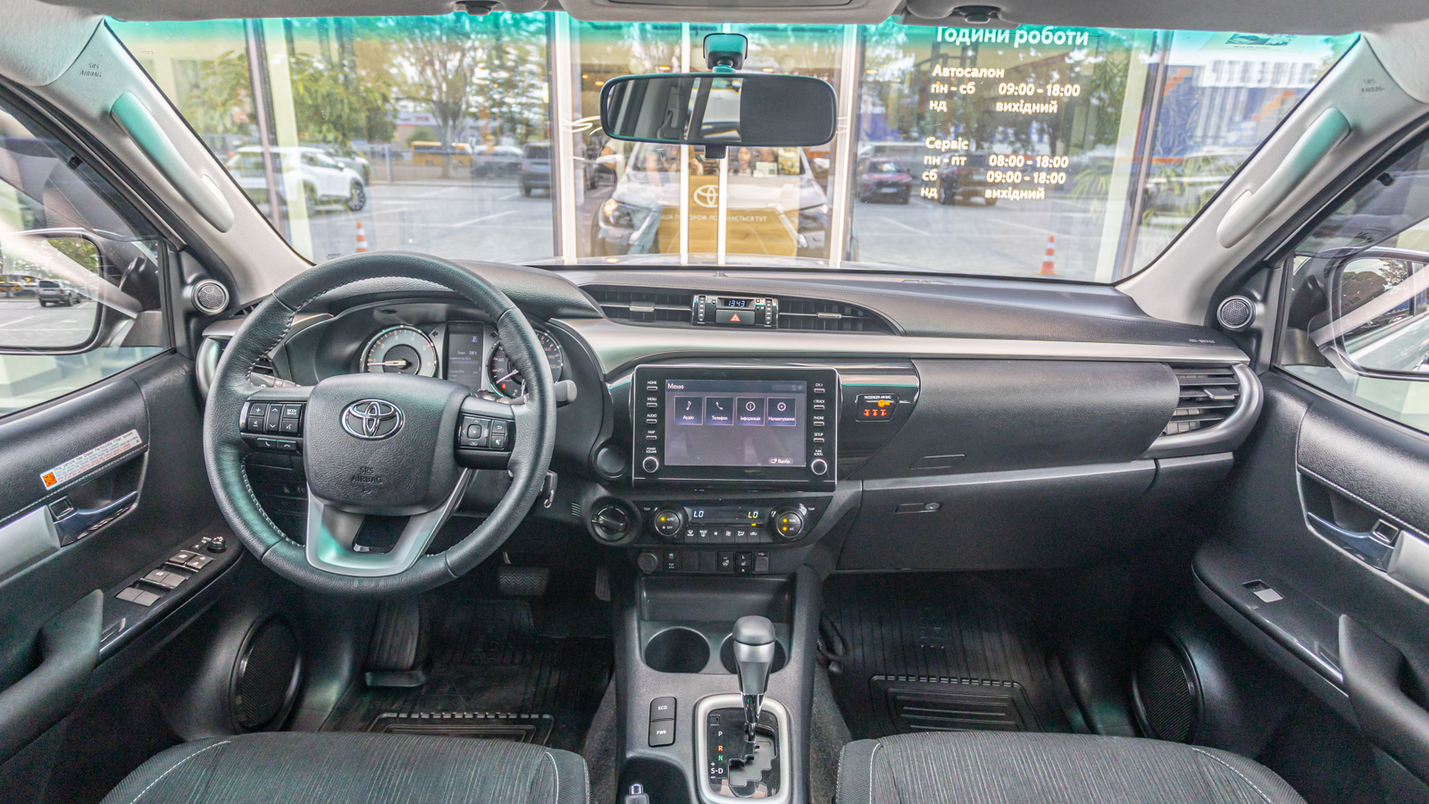 Toyota HILUX 2022 року, Пікап, Тойота Центр Дніпро "Алмаз Мотор" на Запорізькому шосе, м.Дніпро | Фото № 8 Toyota HILUX 2022 року з пробігом 28240 км, Пікап, Тойота Центр Дніпро "Алмаз Мотор" на Запорізькому шосе, м.Дніпро - 2160000 ГРН | Фото № 8