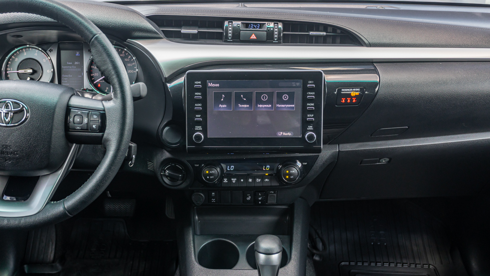 Toyota HILUX 2022 року, Пікап, Тойота Центр Дніпро "Алмаз Мотор" на Запорізькому шосе, м.Дніпро | Фото № 13 Toyota HILUX 2022 року з пробігом 28240 км, Пікап, Тойота Центр Дніпро "Алмаз Мотор" на Запорізькому шосе, м.Дніпро - 2160000 ГРН | Фото № 13