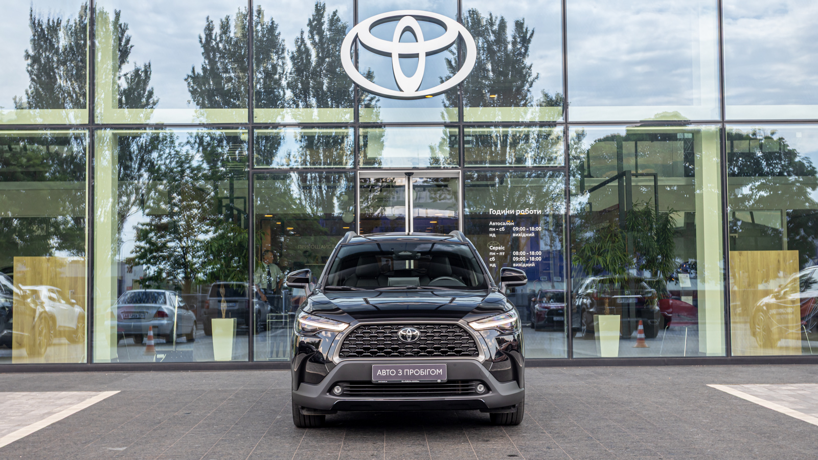 Toyota COROLLA CROSS 2024 року, Хетчбек, Тойота Центр Дніпро "Алмаз Мотор" на Запорізькому шосе, м.Дніпро | Фото № 5 Toyota COROLLA CROSS 2024 року з пробігом 35417 км, Хетчбек, Тойота Центр Дніпро "Алмаз Мотор" на Запорізькому шосе, м.Дніпро - 1600000 ГРН | Фото № 5