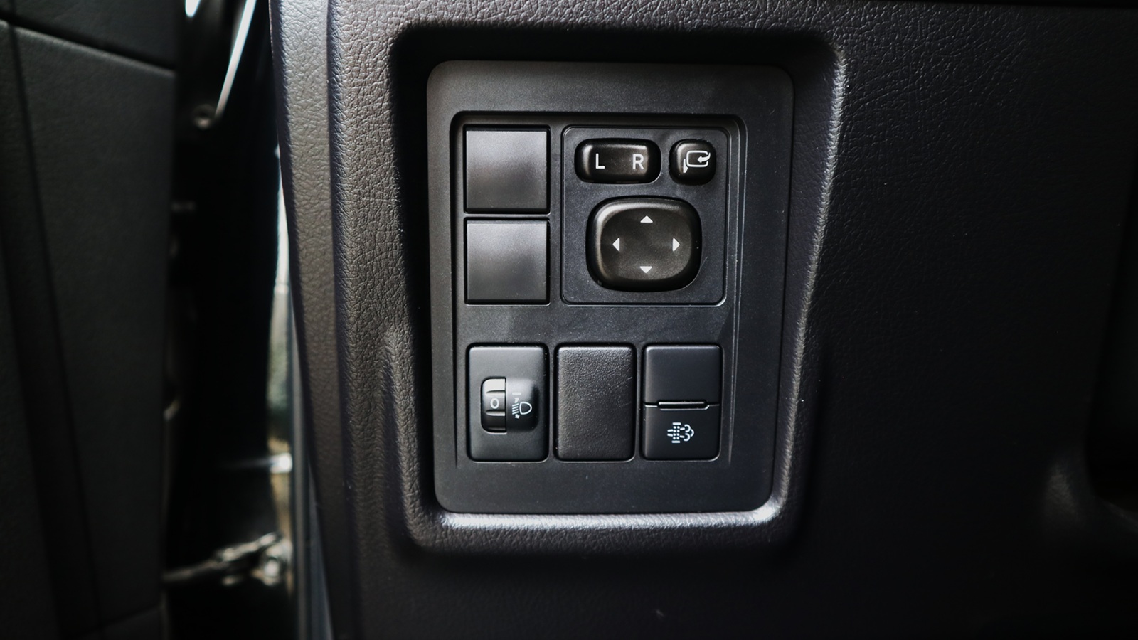 Toyota LAND CRUISER PRADO 2021 року, Універсал, Тойота Центр Київ "Автосаміт Укравто Столичне", м.Київ | Фото № 24 Toyota LAND CRUISER PRADO 2021 року з пробігом 145176 км, Універсал, Тойота Центр Київ "Автосаміт Укравто Столичне", м.Київ - 1631000 ГРН | Фото № 24