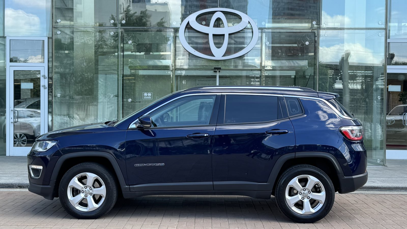 Інші авто JEEP COMPASS 2016 року, Універсал, Тойота Центр Київ "Автосаміт Укравто", м.Київ | Фото № 3 Інші авто JEEP COMPASS 2016 року з пробігом 73208 км, Універсал, Тойота Центр Київ "Автосаміт Укравто", м.Київ - 832800 ГРН | Фото № 3