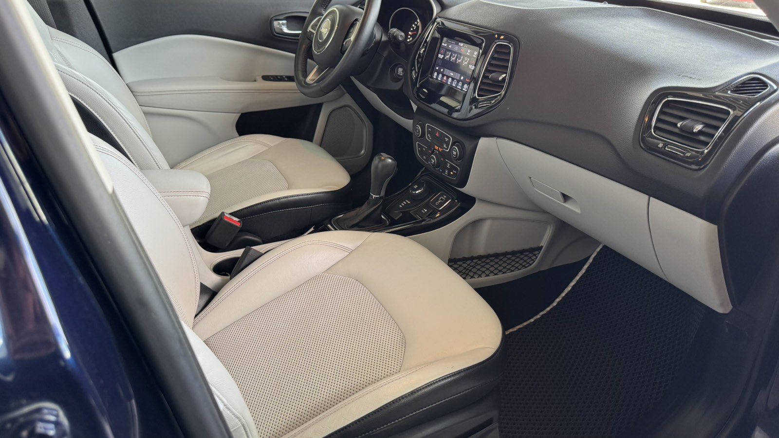 Інші авто JEEP COMPASS 2016 року, Універсал, Тойота Центр Київ "Автосаміт Укравто", м.Київ | Фото № 6 Інші авто JEEP COMPASS 2016 року з пробігом 73208 км, Універсал, Тойота Центр Київ "Автосаміт Укравто", м.Київ - 832800 ГРН | Фото № 6