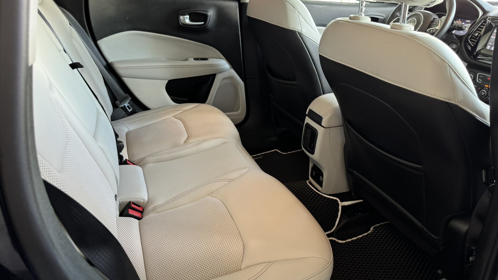 Інші авто JEEP COMPASS 2016 року, Універсал, Тойота Центр Київ "Автосаміт Укравто", м.Київ | Фото № 7 Інші авто JEEP COMPASS 2016 року з пробігом 73208 км, Універсал, Тойота Центр Київ "Автосаміт Укравто", м.Київ - 832800 ГРН | Фото № 7
