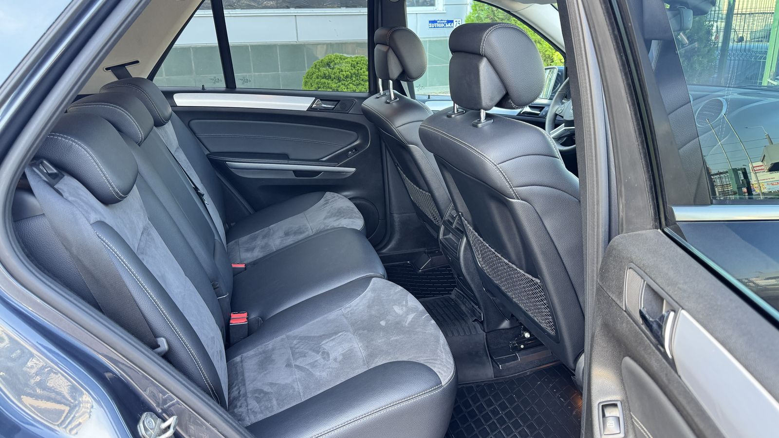 Інші авто MERCEDES-BENZ ML (W 164) 2011 року, Універсал, Тойота Центр Чернівці "Олімп-Моторс", м.Чернівці | Фото № 7 Інші авто MERCEDES-BENZ ML (W 164) 2011 року з пробігом 315295 км, Універсал, Тойота Центр Чернівці "Олімп-Моторс", м.Чернівці - 650000 ГРН | Фото № 7