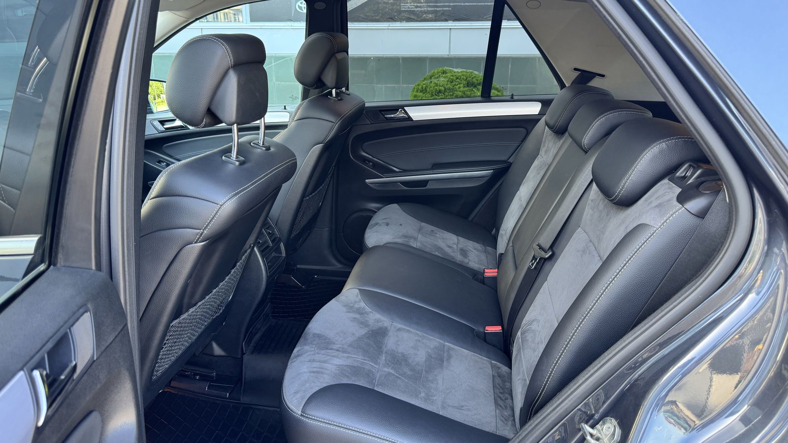 Інші авто MERCEDES-BENZ ML (W 164) 2011 року, Універсал, Тойота Центр Чернівці "Олімп-Моторс", м.Чернівці | Фото № 11 Інші авто MERCEDES-BENZ ML (W 164) 2011 року з пробігом 315295 км, Універсал, Тойота Центр Чернівці "Олімп-Моторс", м.Чернівці - 650000 ГРН | Фото № 11