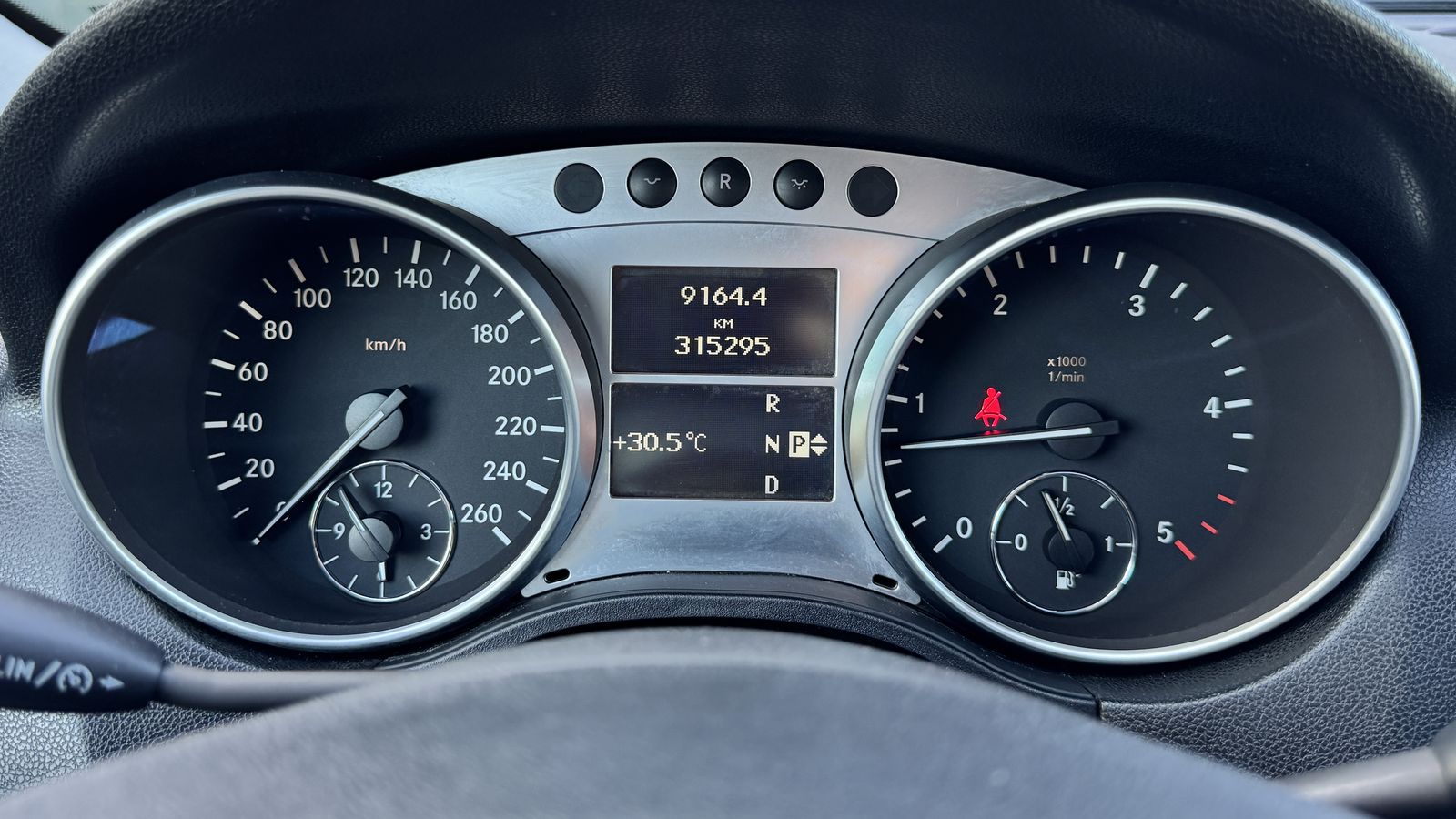 Інші авто MERCEDES-BENZ ML (W 164) 2011 року, Універсал, Тойота Центр Чернівці "Олімп-Моторс", м.Чернівці | Фото № 14 Інші авто MERCEDES-BENZ ML (W 164) 2011 року з пробігом 315295 км, Універсал, Тойота Центр Чернівці "Олімп-Моторс", м.Чернівці - 650000 ГРН | Фото № 14
