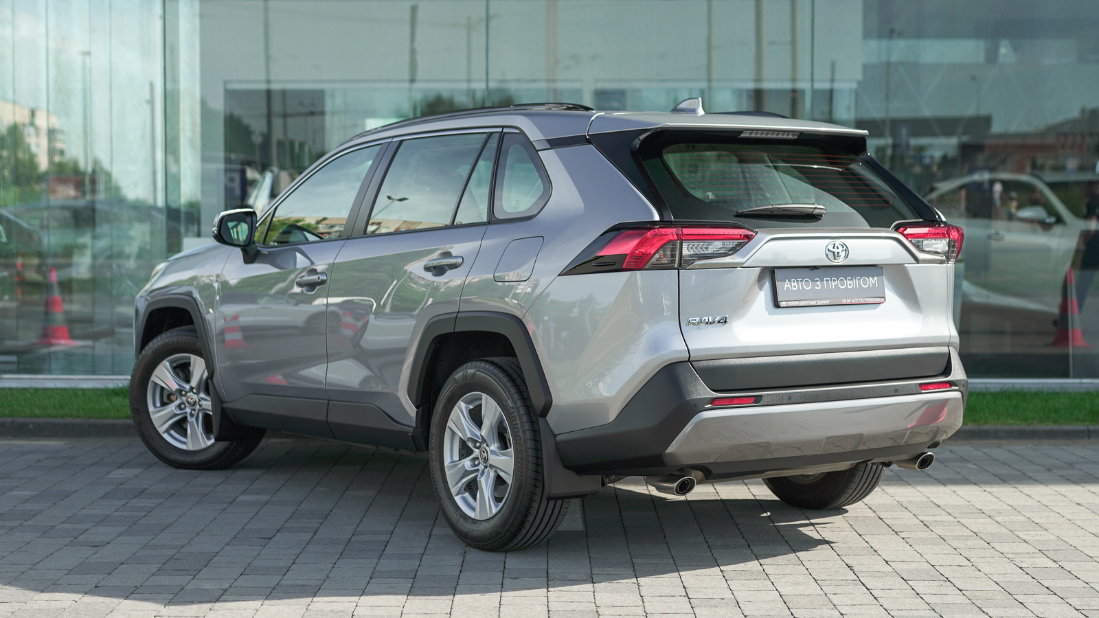 Toyota RAV4 2020 року, Універсал, Лексус Львів, м.Львів | Фото № 2 Toyota RAV4 2020 року з пробігом 28162 км, Універсал, Лексус Львів, м.Львів - 1420650 ГРН | Фото № 2