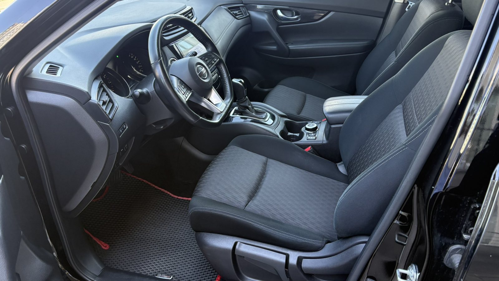Інші авто NISSAN X-TRAIL 2020 року, Універсал, Тойота Центр Київ "Автосаміт Укравто", м.Київ | Фото № 18 Інші авто NISSAN X-TRAIL 2020 року з пробігом 84000 км, Універсал, Тойота Центр Київ "Автосаміт Укравто", м.Київ - 1001000 ГРН | Фото № 18