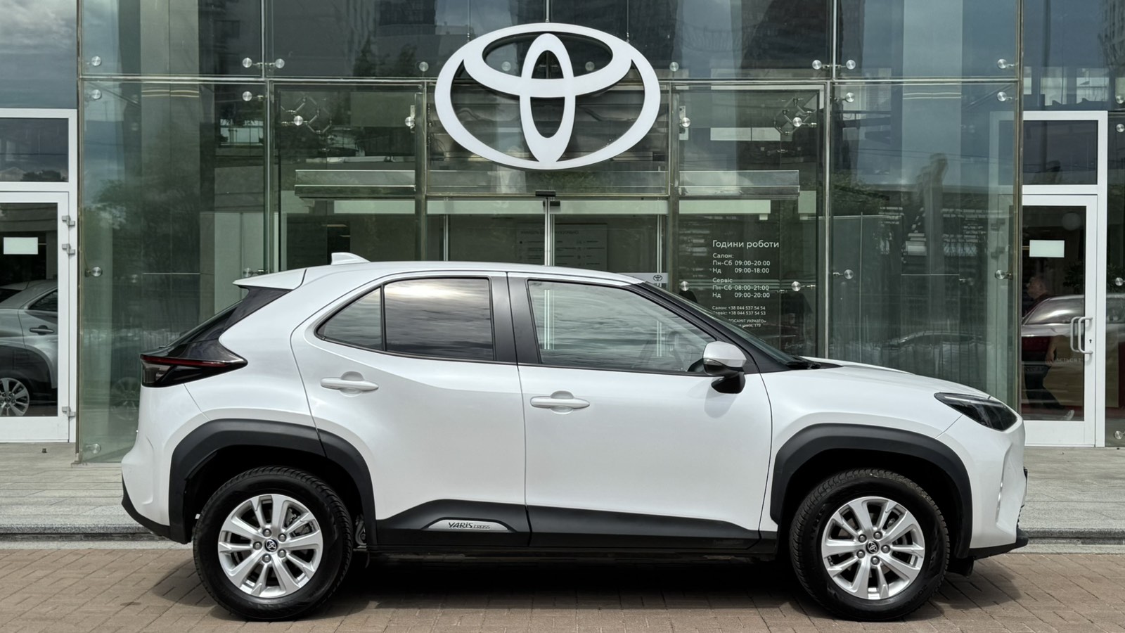 Toyota YARIS CROSS 2023 року, Хетчбек, Тойота Центр Київ "Автосаміт Укравто", м.Київ | Фото № 16 Toyota YARIS CROSS 2023 року з пробігом 60559 км, Хетчбек, Тойота Центр Київ "Автосаміт Укравто", м.Київ - 1212500 ГРН | Фото № 16