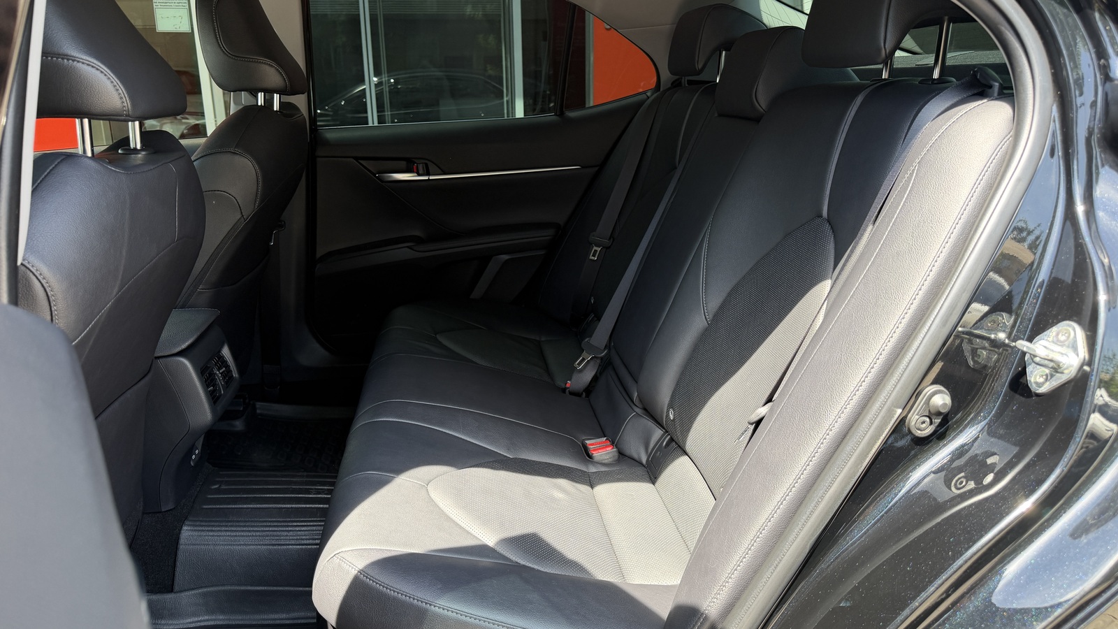 Toyota CAMRY 2023 року, Седан, Тойота Центр Кривий Ріг "Алмаз Сістем", м.Кривий Ріг | Фото № 11 Toyota CAMRY 2023 року з пробігом 53252 км, Седан, Тойота Центр Кривий Ріг "Алмаз Сістем", м.Кривий Ріг - 1570000 ГРН | Фото № 11