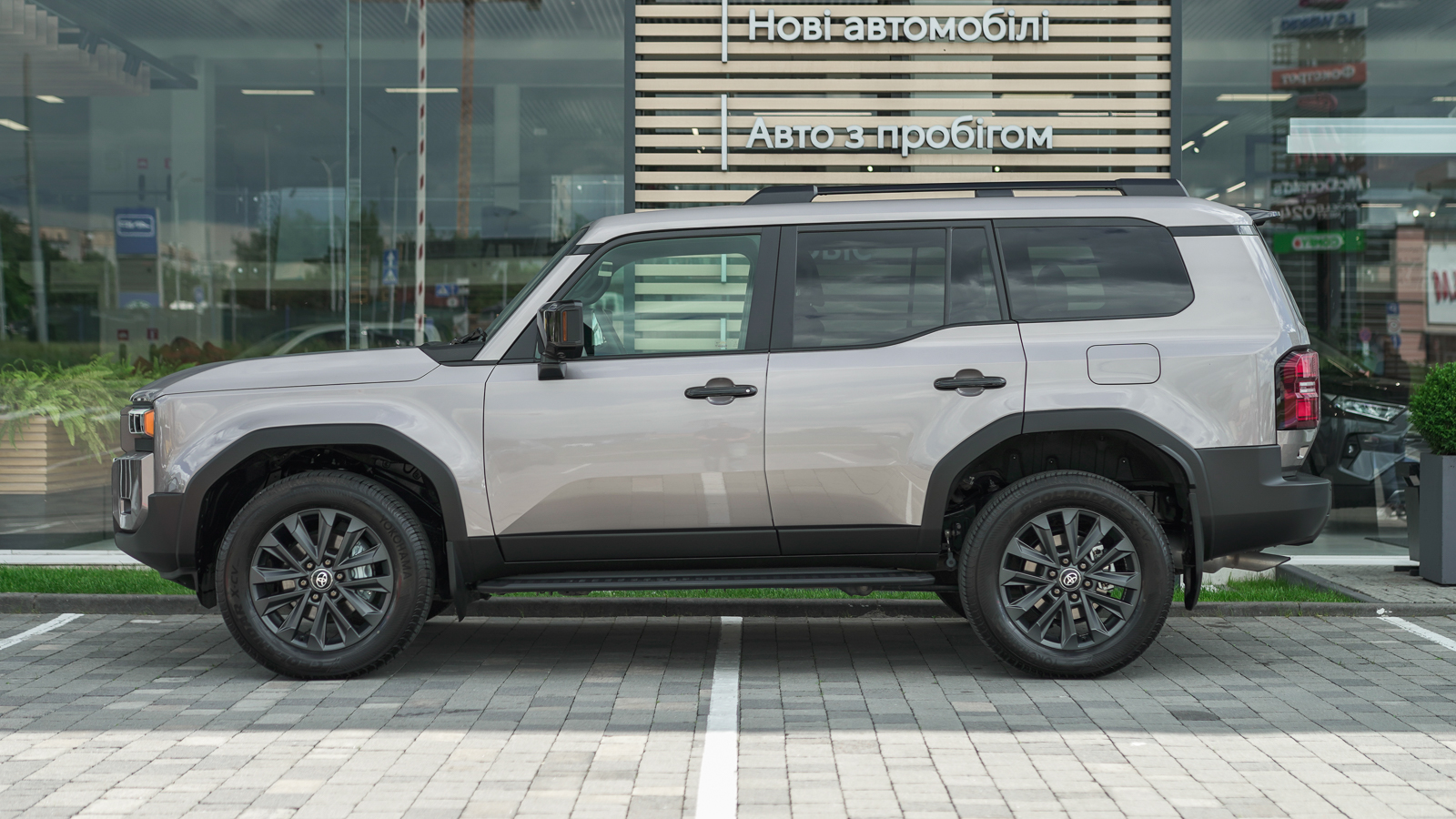 Toyota LAND CRUISER PRADO 2024 року, Універсал, Тойота Центр Львів "Діамант", м.Львів | Фото № 3 Toyota LAND CRUISER PRADO 2024 року з пробігом 5406 км, Універсал, Тойота Центр Львів "Діамант", м.Львів - 2976600 ГРН | Фото № 3