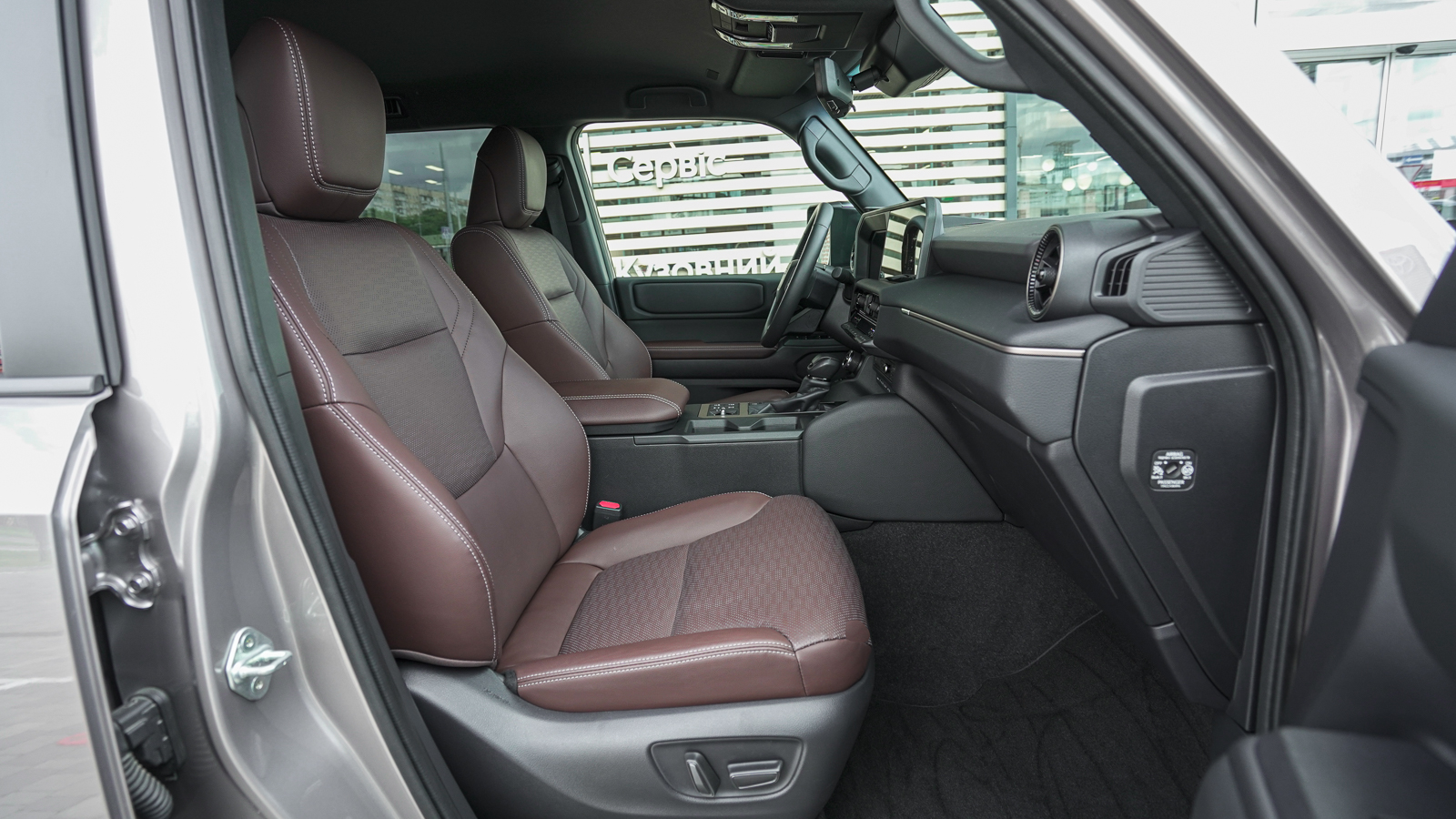 Toyota LAND CRUISER PRADO 2024 року, Універсал, Тойота Центр Львів "Діамант", м.Львів | Фото № 6 Toyota LAND CRUISER PRADO 2024 року з пробігом 5406 км, Універсал, Тойота Центр Львів "Діамант", м.Львів - 2976600 ГРН | Фото № 6