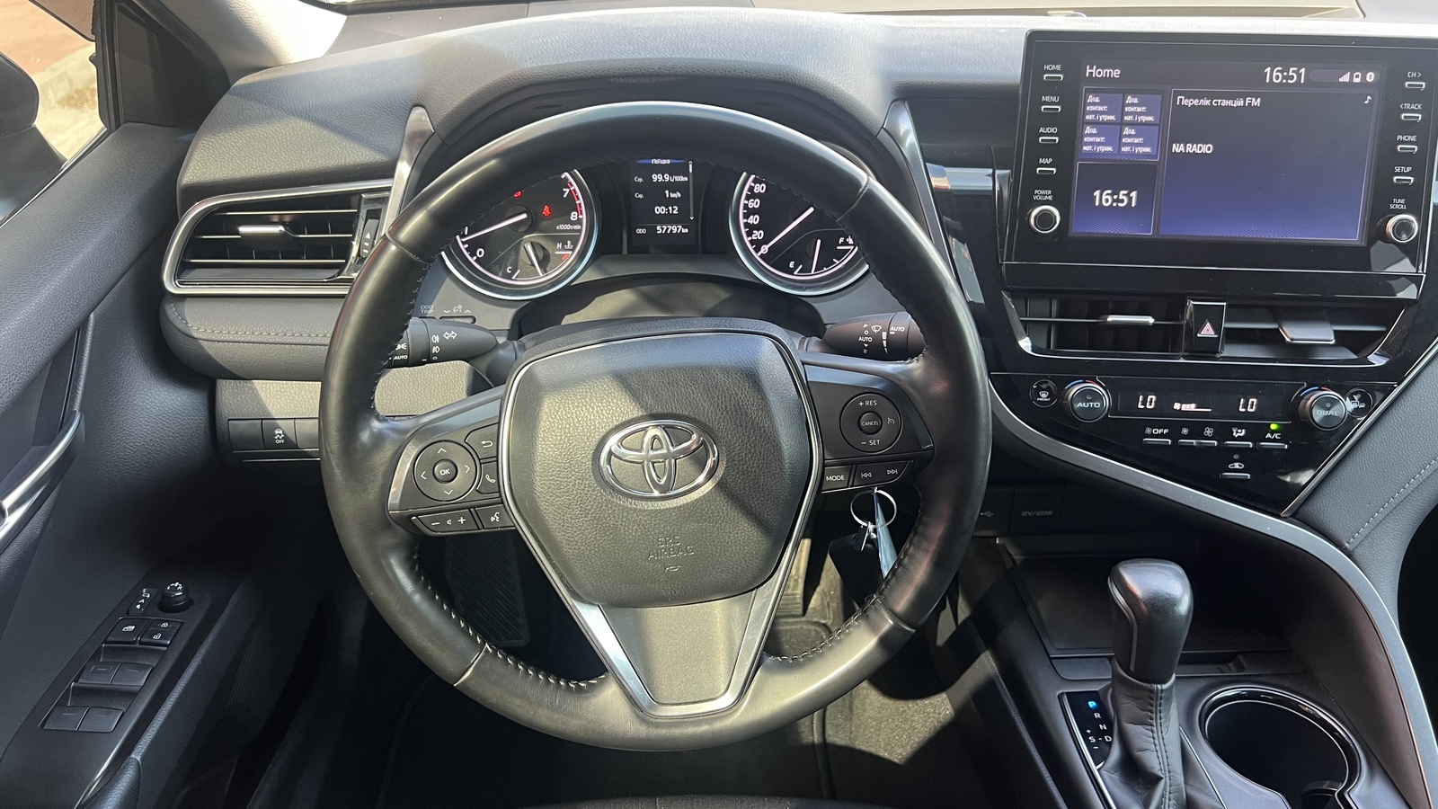 Toyota CAMRY 2023 року, Седан, Тойота Центр Вінниця "Преміум Мотор", м.Вінниця | Фото № 9 Toyota CAMRY 2023 року з пробігом 57797 км, Седан, Тойота Центр Вінниця "Преміум Мотор", м.Вінниця - 1250000 ГРН | Фото № 9