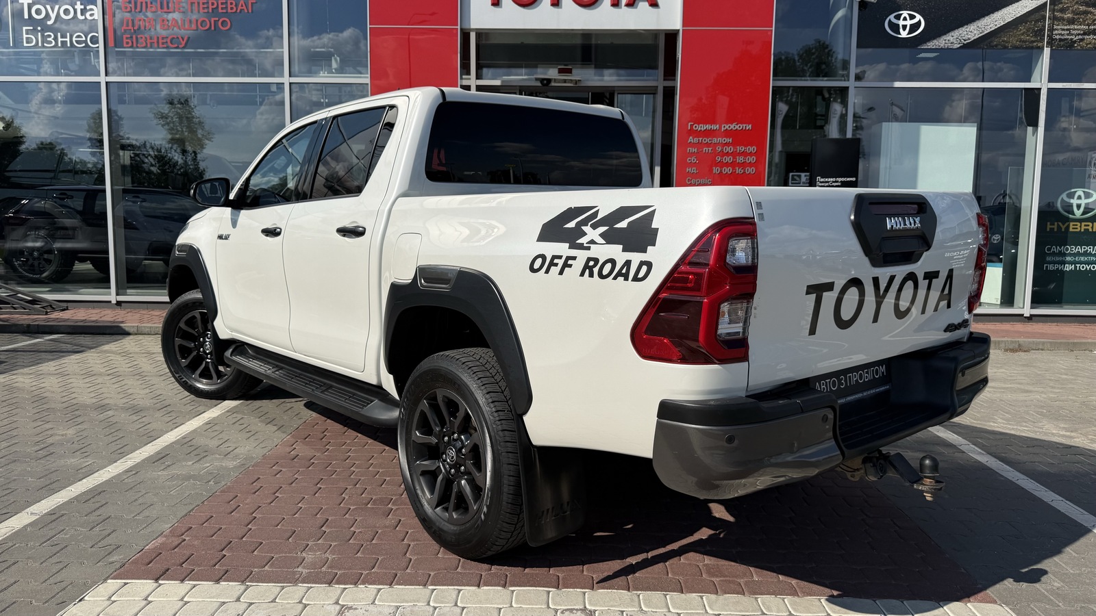 Toyota HILUX 2022 року з пробігом 52356 км, Пікап, Тойота Центр Вінниця "Преміум Мотор", м.Вінниця - 2025000 ГРН | Фото № 2
