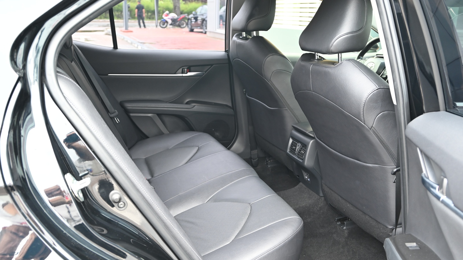 Toyota CAMRY 2023 року з пробігом 107809 км, Седан, Тойота Центр Київ "Сіті Плаза", м.Київ - 1192587 ГРН | Фото № 7