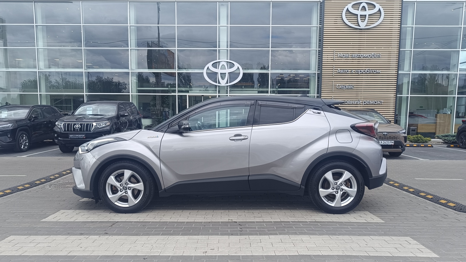 Toyota C-HR 2018 року з пробігом 180847 км, Хетчбек, Тойота Центр Київ "ВіДі Автострада", м.Київ - 869000 ГРН | Фото № 3