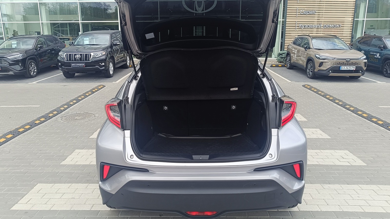 Toyota C-HR 2018 року з пробігом 180847 км, Хетчбек, Тойота Центр Київ "ВіДі Автострада", м.Київ - 869000 ГРН | Фото № 10