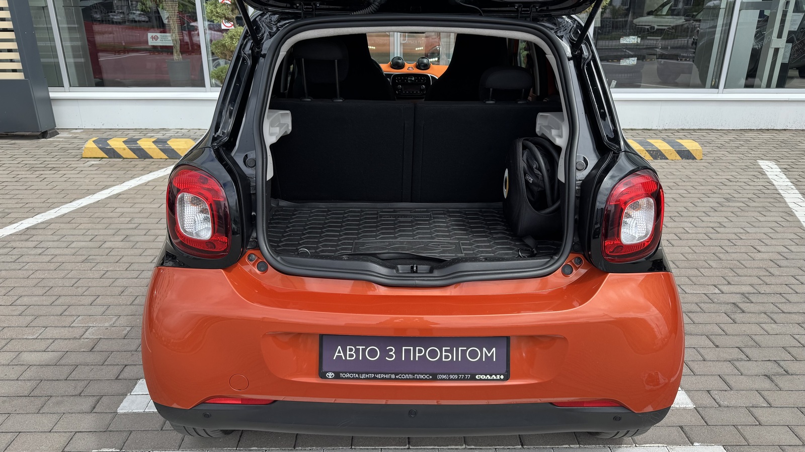 Інші авто SMART Forfour 2018 року, Хетчбек, Тойота Центр Чернігів "Соллі-Плюс", м.Чернігів | Фото № 10 Інші авто SMART Forfour 2018 року з пробігом 58000 км, Хетчбек, Тойота Центр Чернігів "Соллі-Плюс", м.Чернігів - 396000 ГРН | Фото № 10