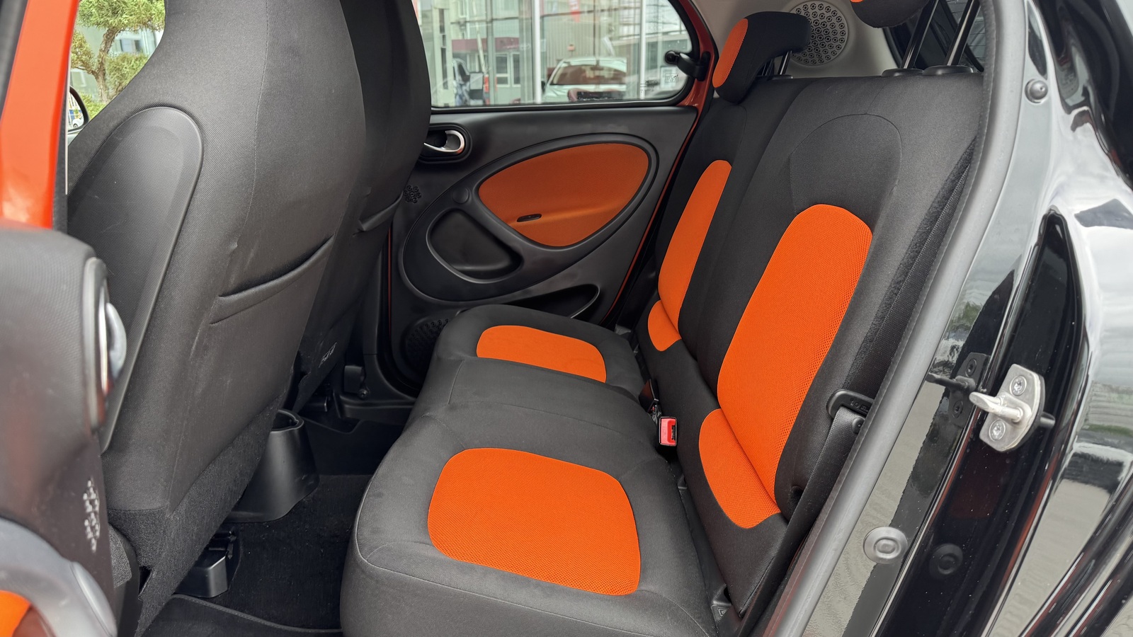 Інші авто SMART Forfour 2018 року, Хетчбек, Тойота Центр Чернігів "Соллі-Плюс", м.Чернігів | Фото № 11 Інші авто SMART Forfour 2018 року з пробігом 58000 км, Хетчбек, Тойота Центр Чернігів "Соллі-Плюс", м.Чернігів - 396000 ГРН | Фото № 11