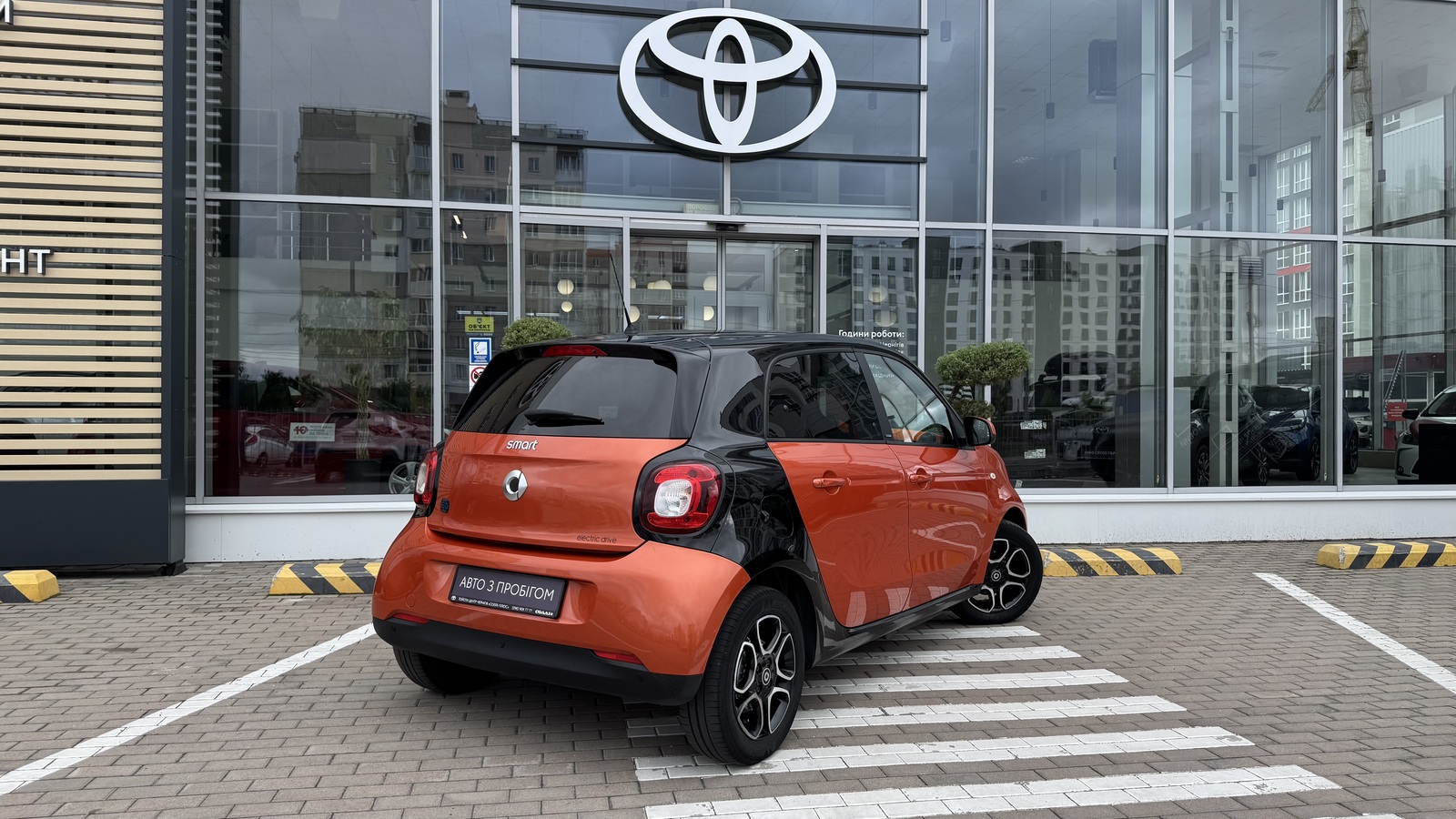 Інші авто SMART Forfour 2018 року, Хетчбек, Тойота Центр Чернігів "Соллі-Плюс", м.Чернігів | Фото № 17 Інші авто SMART Forfour 2018 року з пробігом 58000 км, Хетчбек, Тойота Центр Чернігів "Соллі-Плюс", м.Чернігів - 396000 ГРН | Фото № 17