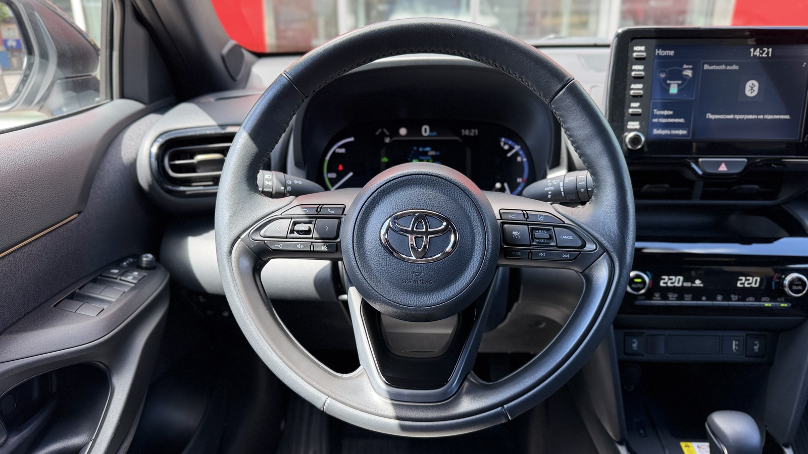 Toyota YARIS CROSS 2024 року з пробігом 30373 км, Універсал, Тойота Центр Кривий Ріг "Алмаз Сістем", м.Кривий Ріг - 1299200 ГРН | Фото № 13