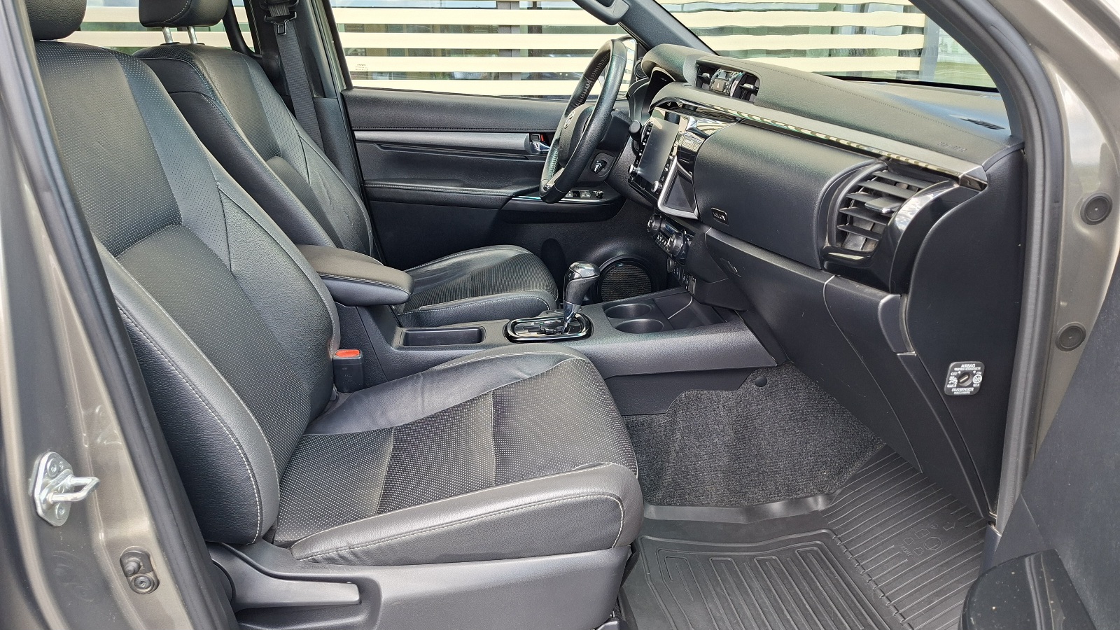 Toyota HILUX 2023 року з пробігом 80843 км, Пікап, Тойота Центр Ужгород "Карат Мотор", м.Ужгород - 1960000 ГРН | Фото № 6