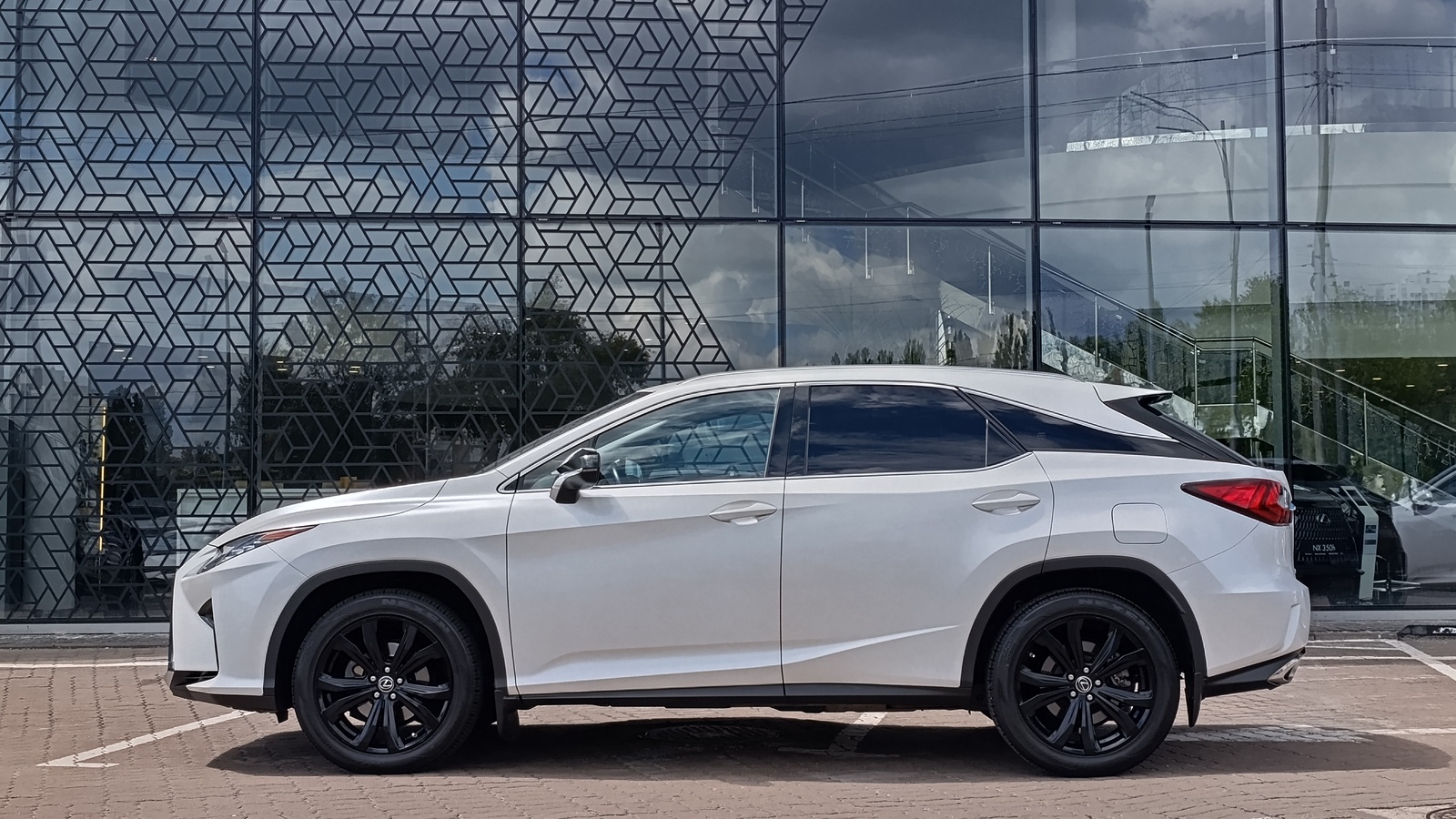 Lexus RX 2018 року, Універсал, Лексус Київ Захід, м.Київ | Фото № 3 Lexus RX 2018 року з пробігом 143220 км, Універсал, Лексус Київ Захід, м.Київ - 1606875 ГРН | Фото № 3