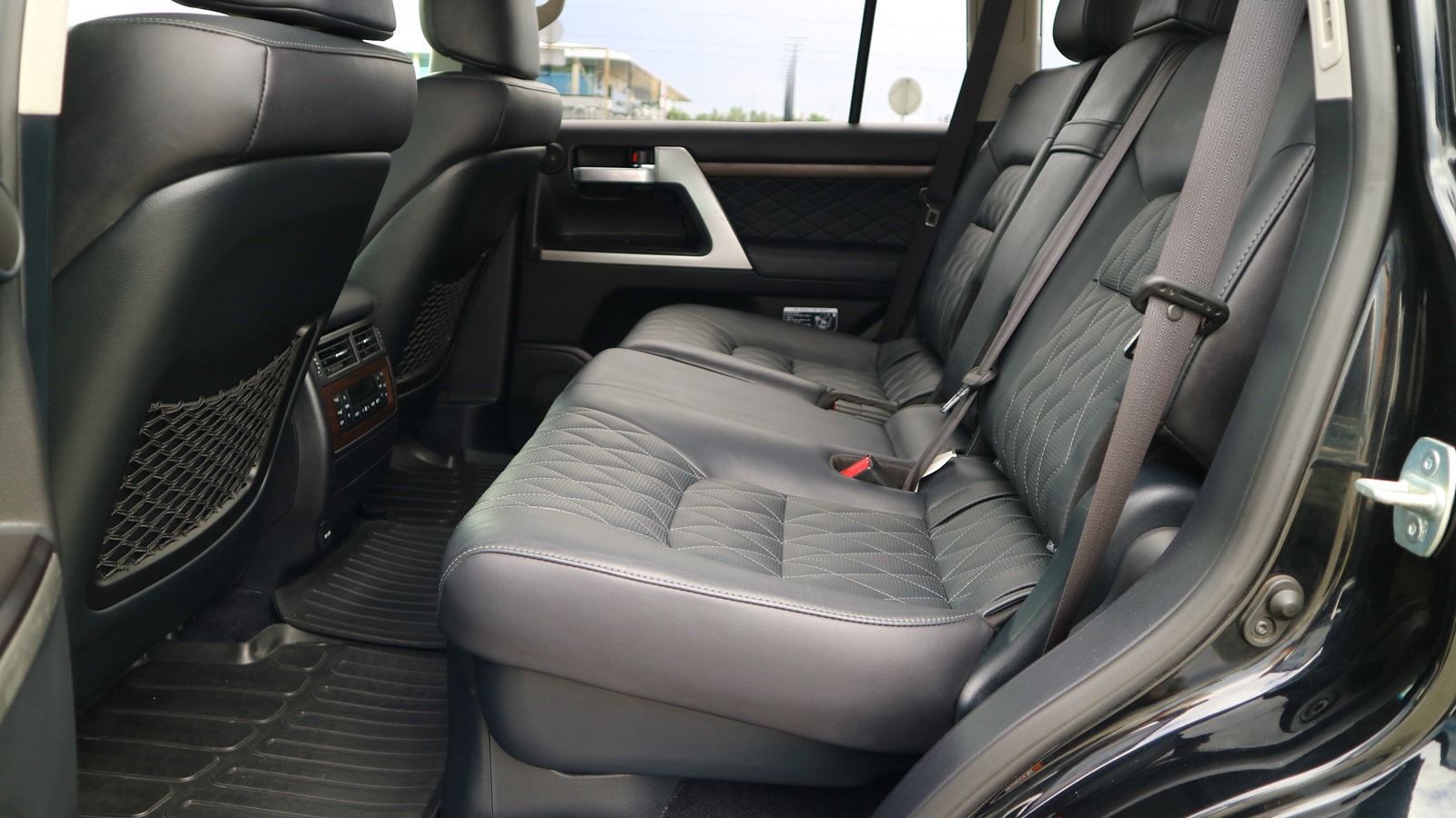 Toyota LAND CRUISER 2017 року, Універсал, Тойота Центр Київ "Автосаміт Укравто Столичне", м.Київ | Фото № 14 Toyota LAND CRUISER 2017 року з пробігом 85802 км, Універсал, Тойота Центр Київ "Автосаміт Укравто Столичне", м.Київ - 2793000 ГРН | Фото № 14