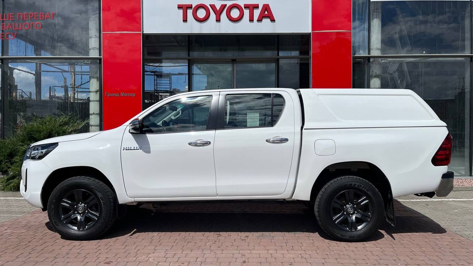 Toyota HILUX 2023 року з пробігом 75454 км, Пікап, Тойота Центр Хмельницький "Гранд Мотор", м.Хмельницький - 1999000 ГРН | Фото № 3