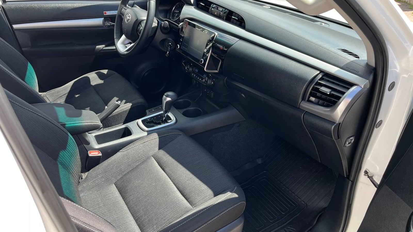 Toyota HILUX 2023 року з пробігом 75454 км, Пікап, Тойота Центр Хмельницький "Гранд Мотор", м.Хмельницький - 1999000 ГРН | Фото № 6