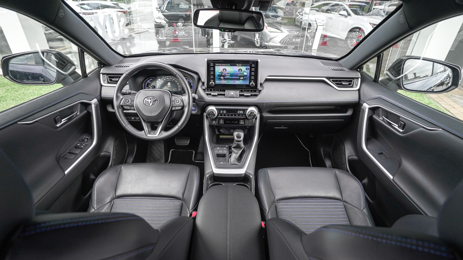 Toyota RAV4 2020 року, Універсал, Лексус Львів, м.Львів | Фото № 8 Toyota RAV4 2020 року з пробігом 99952 км, Універсал, Лексус Львів, м.Львів - 1533400 ГРН | Фото № 8