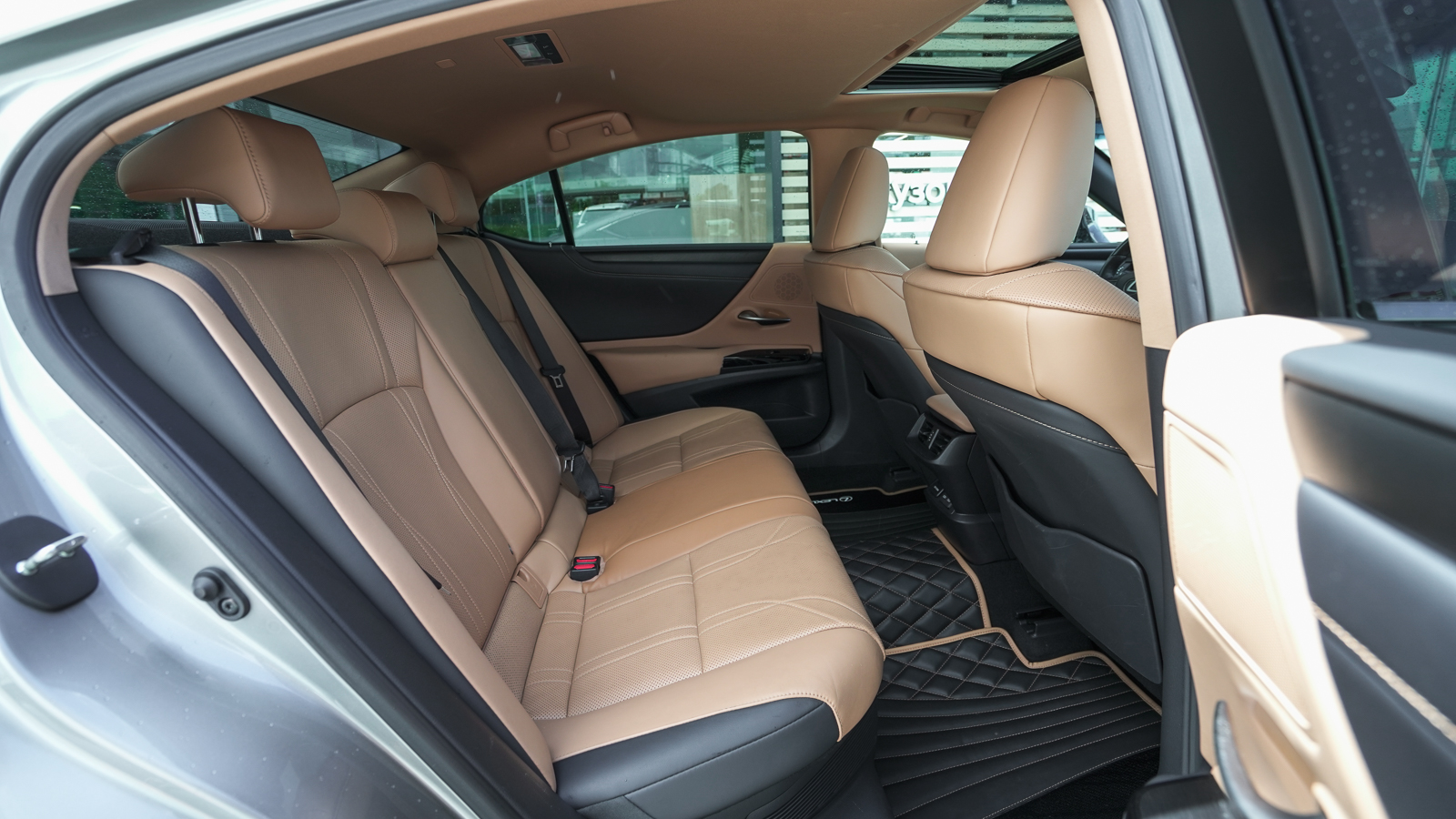 Lexus ES 2022 року, Седан, Тойота Центр Львів "Діамант", м.Львів | Фото № 7 Lexus ES 2022 року з пробігом 88896 км, Седан, Тойота Центр Львів "Діамант", м.Львів - 2097150 ГРН | Фото № 7