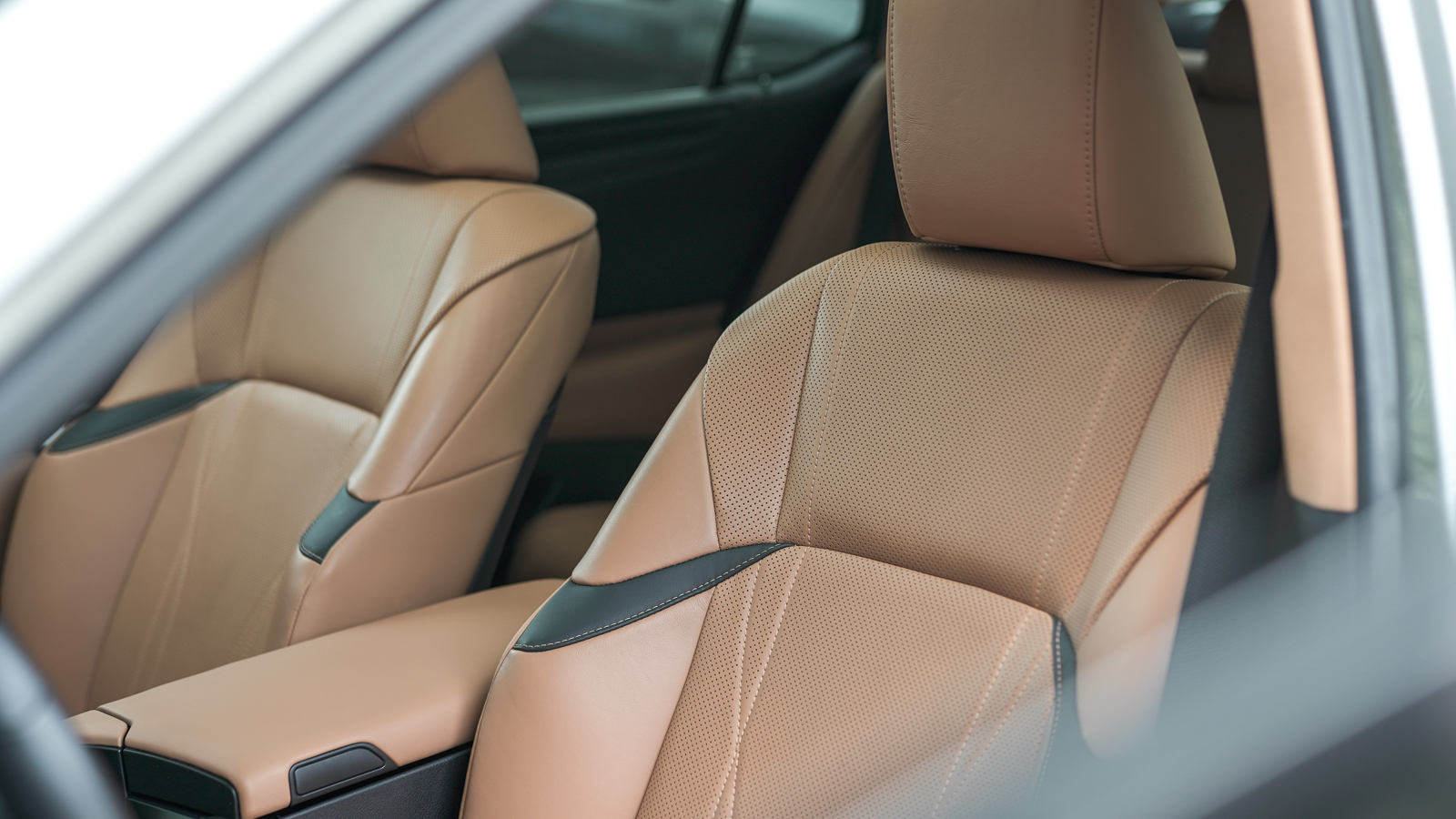 Lexus ES 2022 року, Седан, Тойота Центр Львів "Діамант", м.Львів | Фото № 15 Lexus ES 2022 року з пробігом 88896 км, Седан, Тойота Центр Львів "Діамант", м.Львів - 2097150 ГРН | Фото № 15