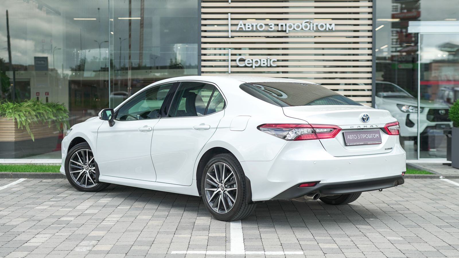Toyota CAMRY 2024 року з пробігом 80164 км, Седан, Тойота Центр Львів "Діамант", м.Львів - 1713800 ГРН | Фото № 2