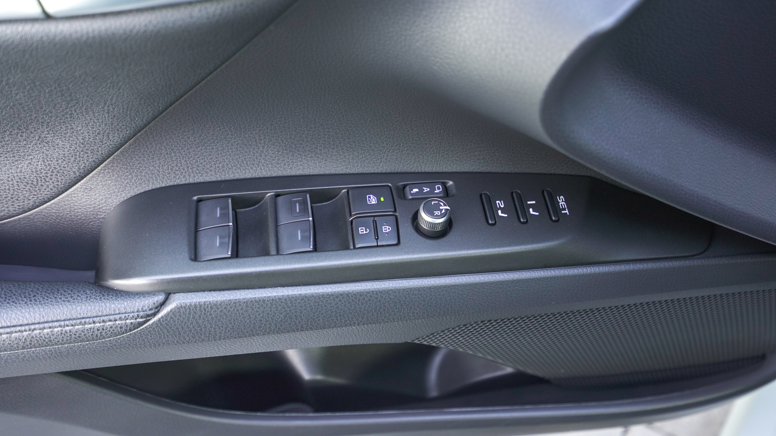 Toyota CAMRY 2024 року з пробігом 80164 км, Седан, Тойота Центр Львів "Діамант", м.Львів - 1713800 ГРН | Фото № 17
