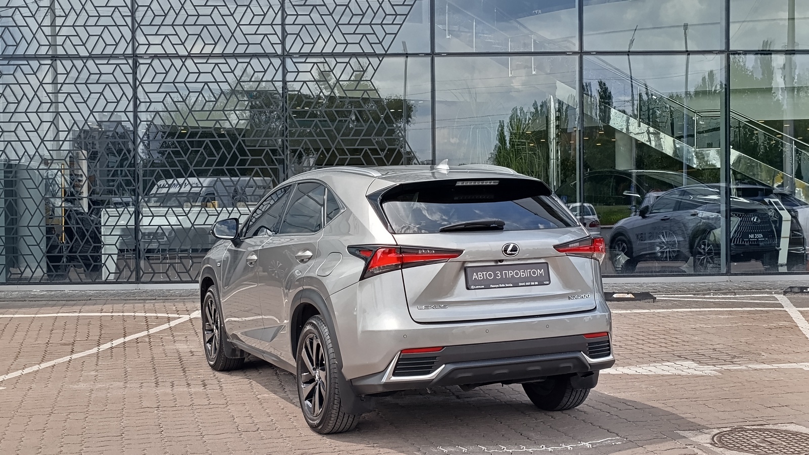 Lexus NX 2021 року, Універсал, Лексус Київ Захід, м.Київ | Фото № 2 Lexus NX 2021 року з пробігом 26105 км, Універсал, Лексус Київ Захід, м.Київ - 1650000 ГРН | Фото № 2